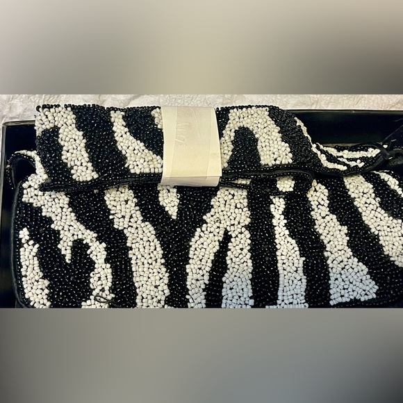 Rachel Zoe Zebra Pattern Beaded Clutch with snap closure. New - Picture 3 of 5
